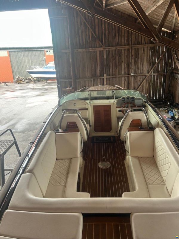 Chris Craft Corsair 27 Heritage