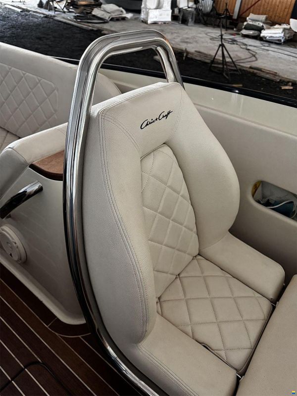 Chris Craft Corsair 27 Heritage