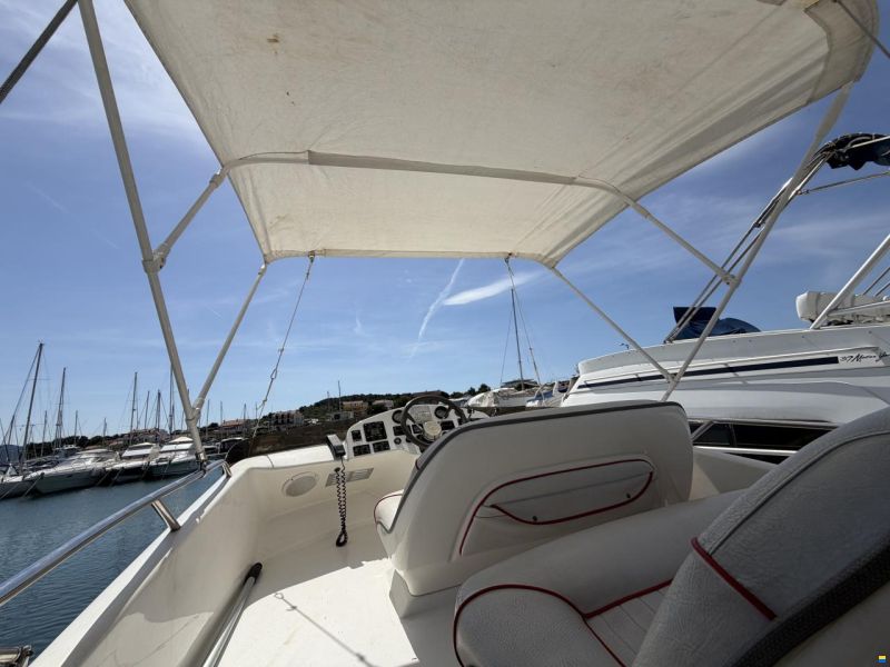 Sealine S310 Flybridge