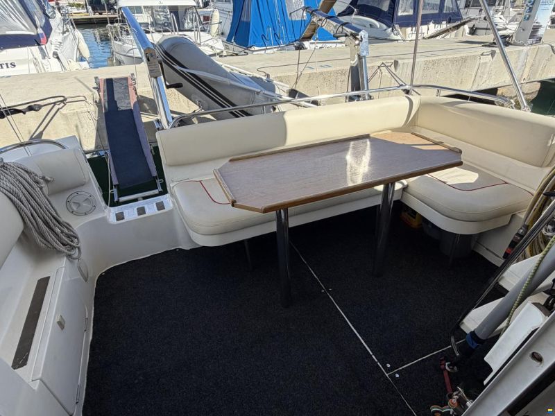 Sealine S310 Flybridge