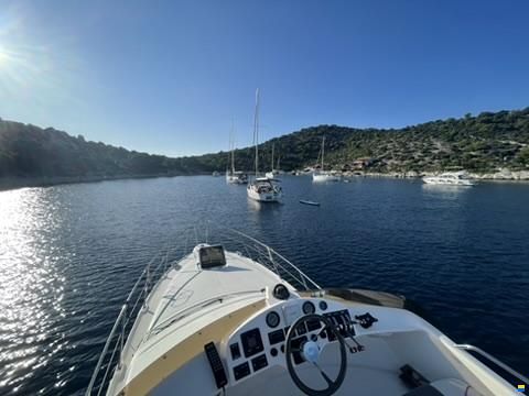 Sealine S310 Flybridge