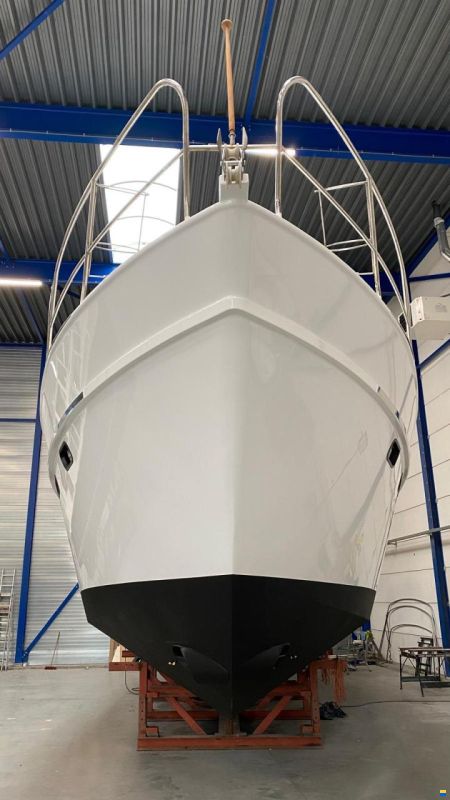 Wim van der Valk Valkkruiser Super Falcon 45 Valkkruiser