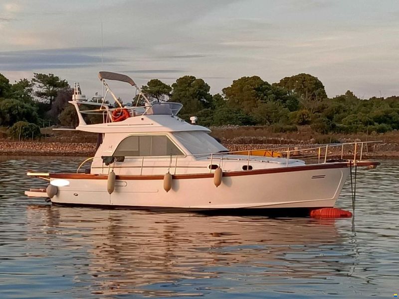 Sciallino 34 Fly