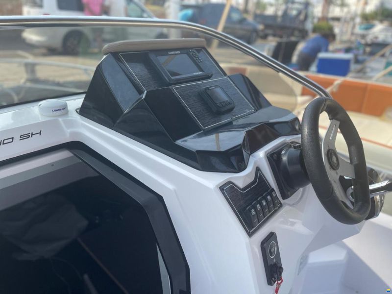 Ranieri Boat Next 240 SH
