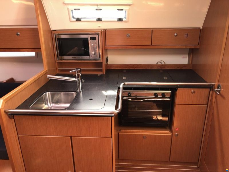Bavaria Cruiser 36