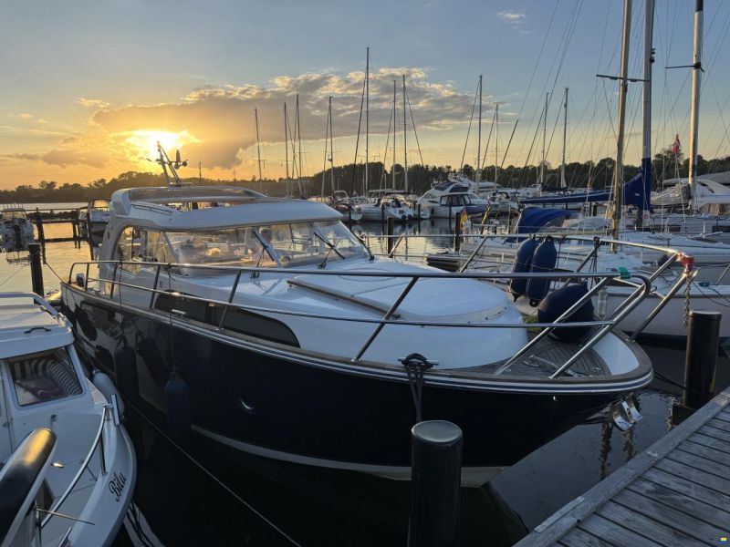 Marex 370 Aft Cabin Cruiser