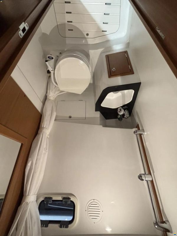 Sargo 28 Explorer