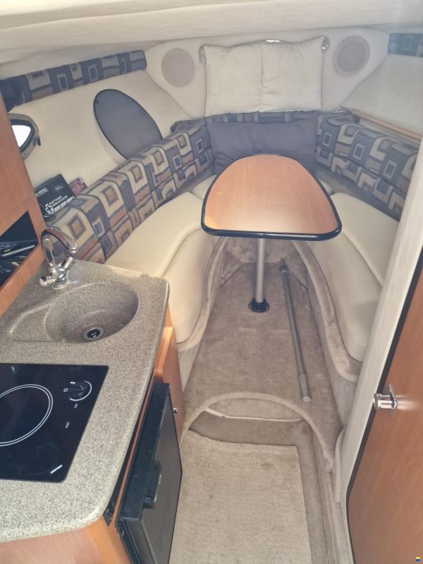 Crownline 250