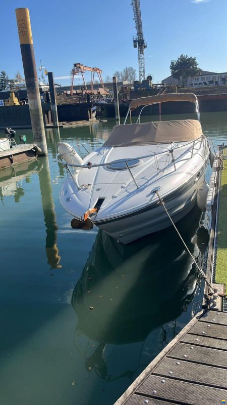 Crownline 250