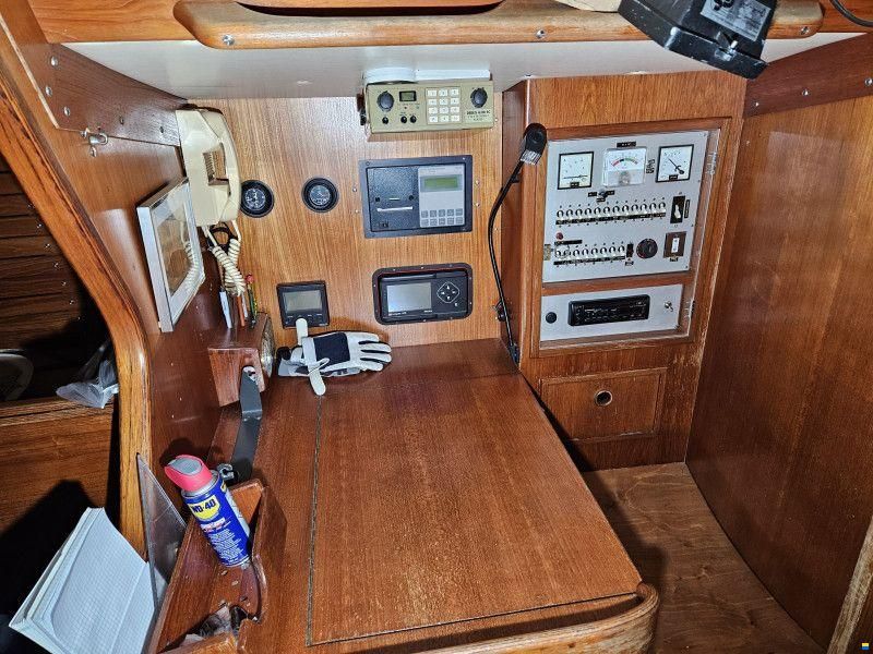 Nautors Swan Swan 411