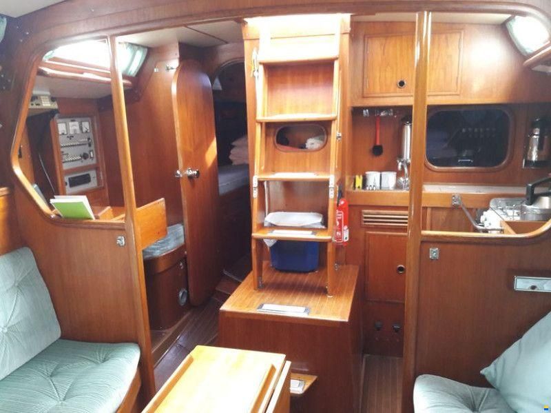 Nautors Swan Swan 411