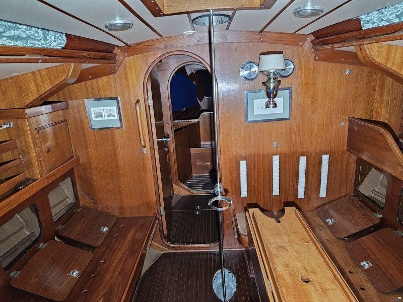 Nautors Swan Swan 411