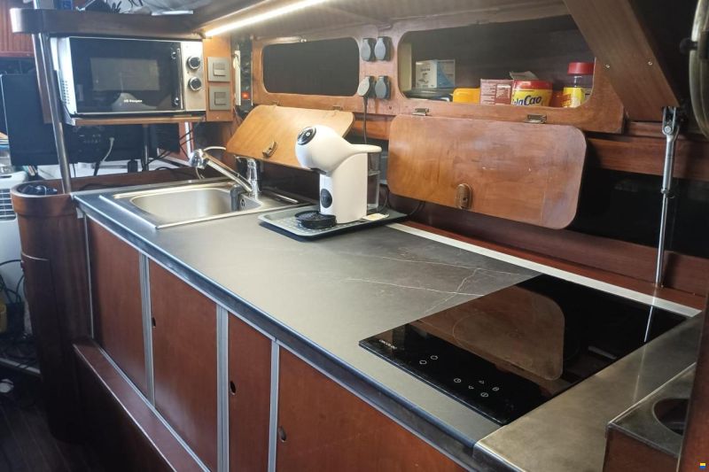 Westwind 35