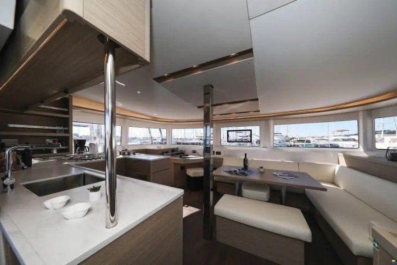 Groupe Beneteau Lagoon 46