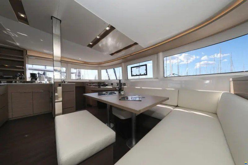 Groupe Beneteau Lagoon 46