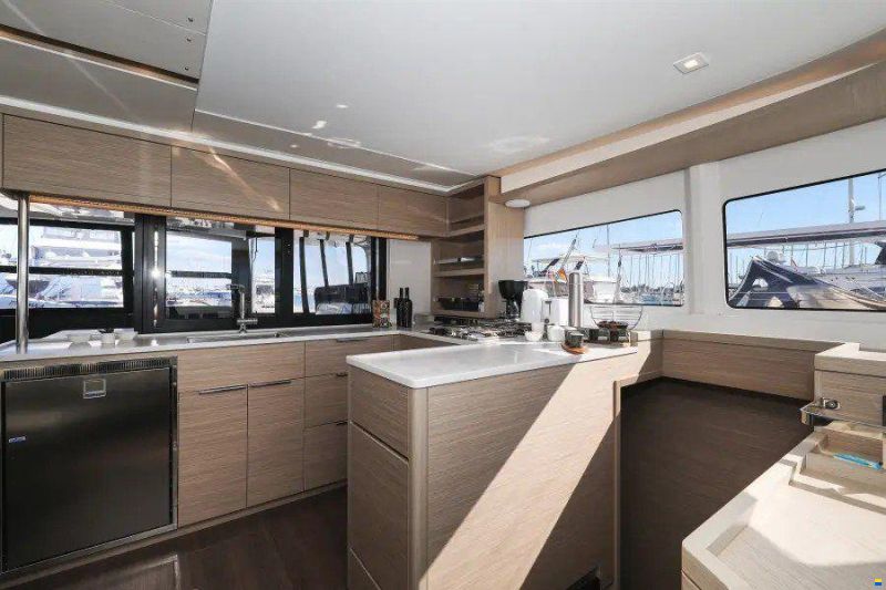 Groupe Beneteau Lagoon 46