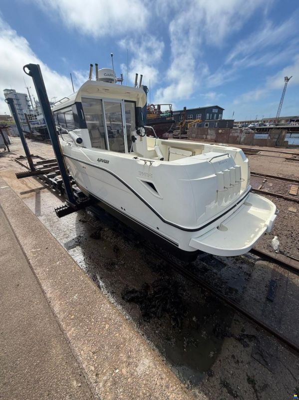 Quicksilver Arvor 810 Pilothouse