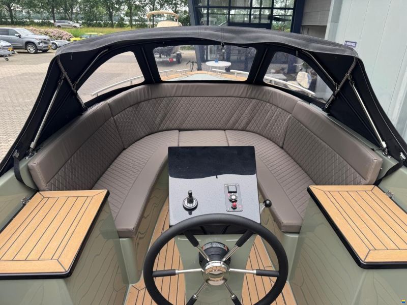 Maxima 630 Tender met boegschroef op voorraad!