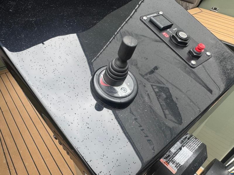 Maxima 630 Tender met boegschroef op voorraad!
