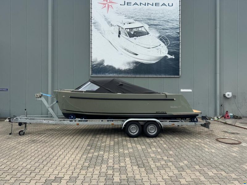 Maxima 630 Tender met boegschroef op voorraad!