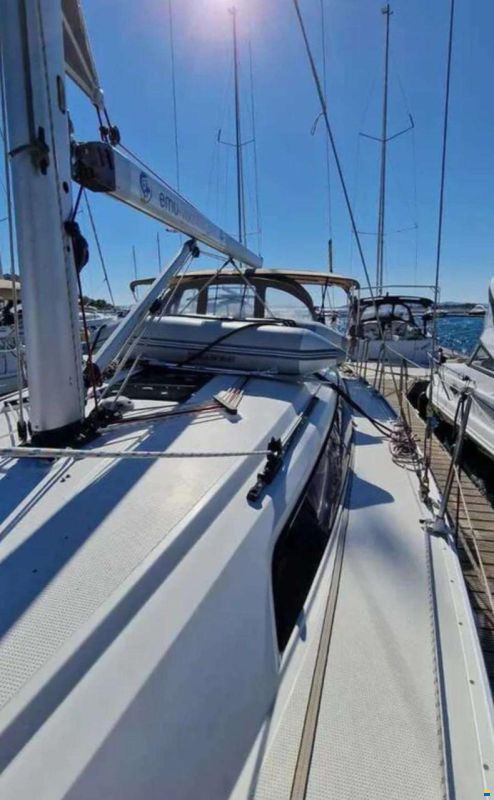 Bavaria 37 CRUISER