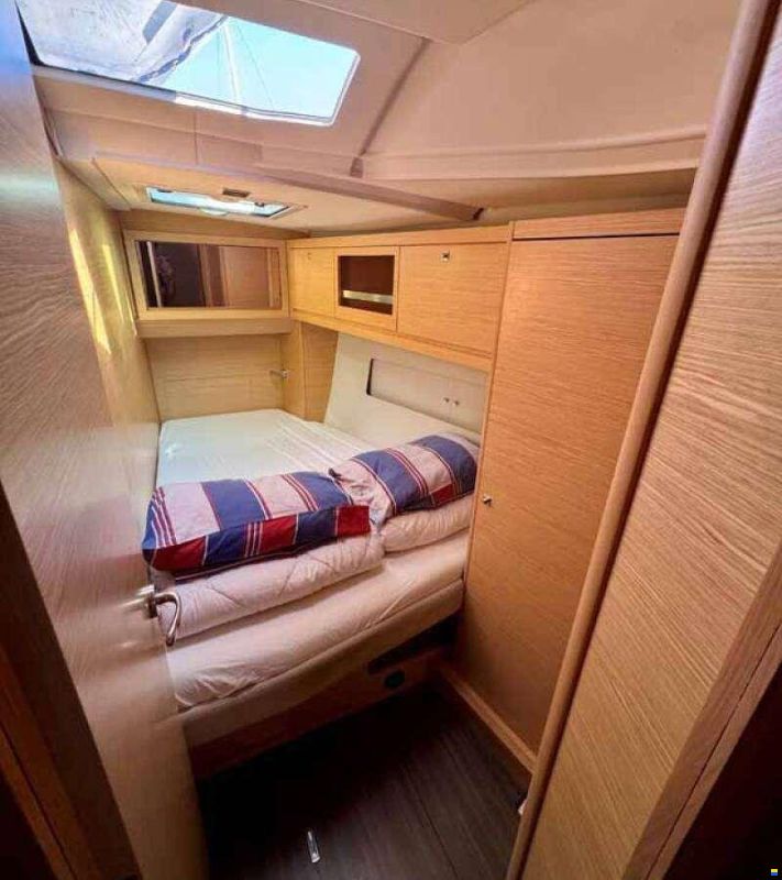 Dufour 470
