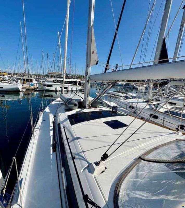 Dufour 470