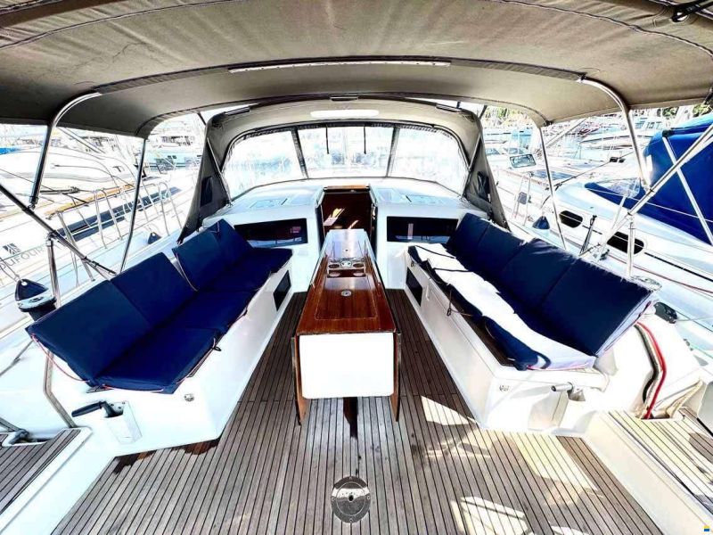 Dufour 470