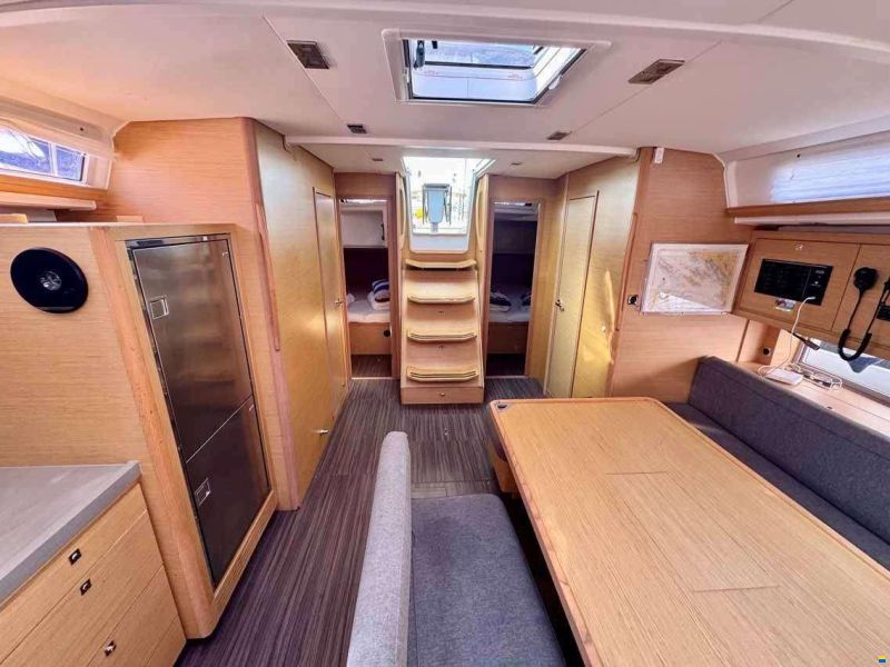 Dufour 470