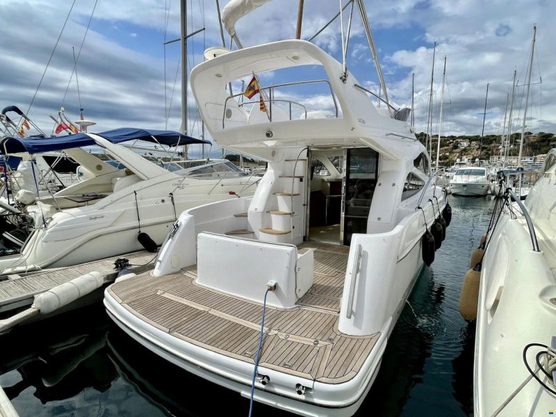 Genesis 37 Flybridge