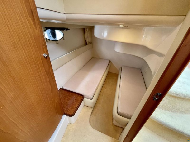 Genesis 37 Flybridge