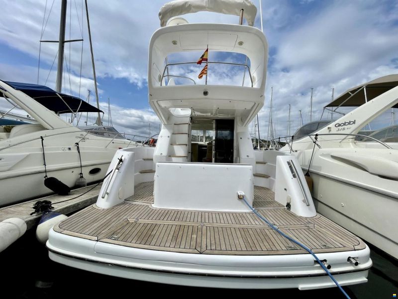 Genesis 37 Flybridge