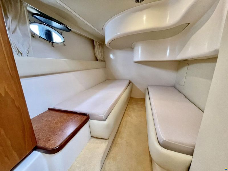 Genesis 37 Flybridge