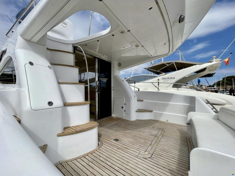 Genesis 37 Flybridge