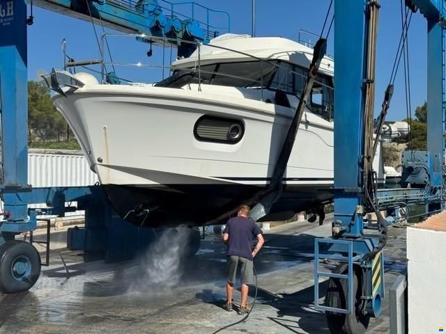 Beneteau Swift Trawler 30