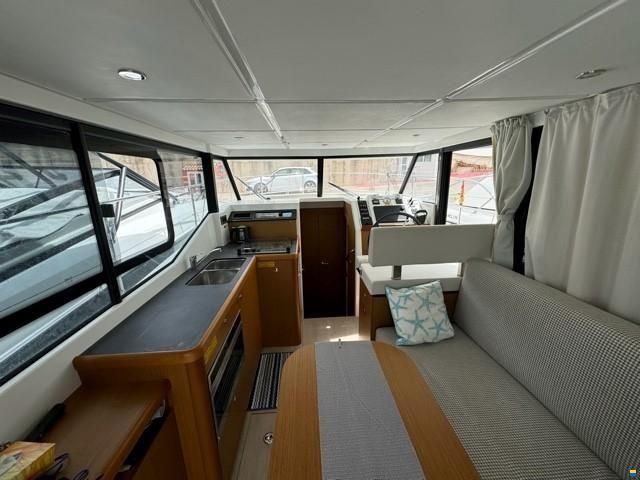 Beneteau Swift Trawler 30