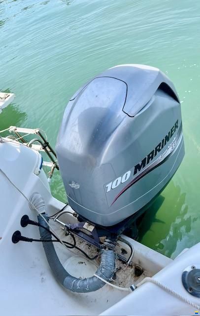 Quicksilver 580 Pilothouse