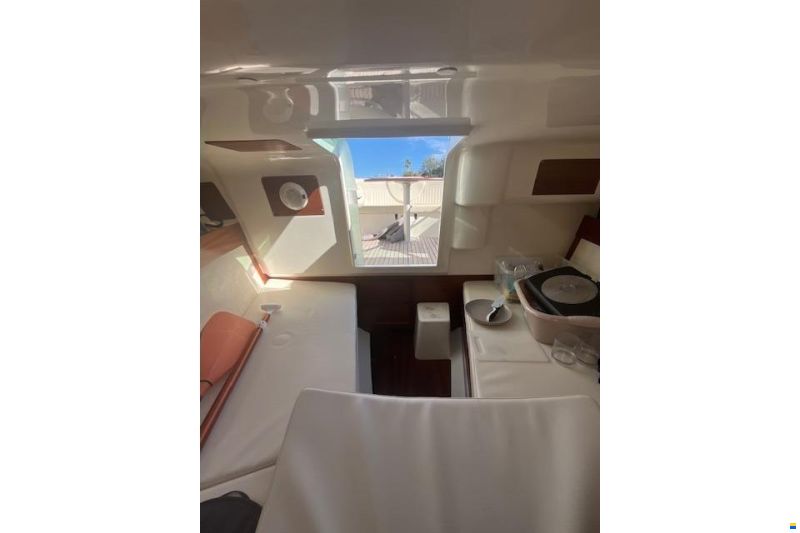 Jeanneau Runabout 755
