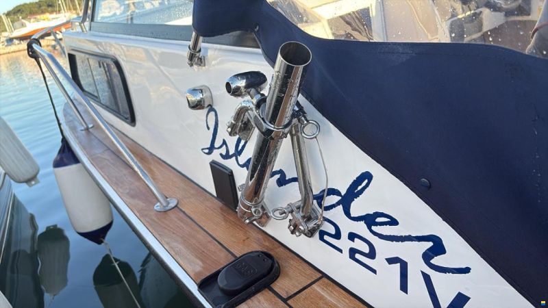 Starcraft Islander 221V