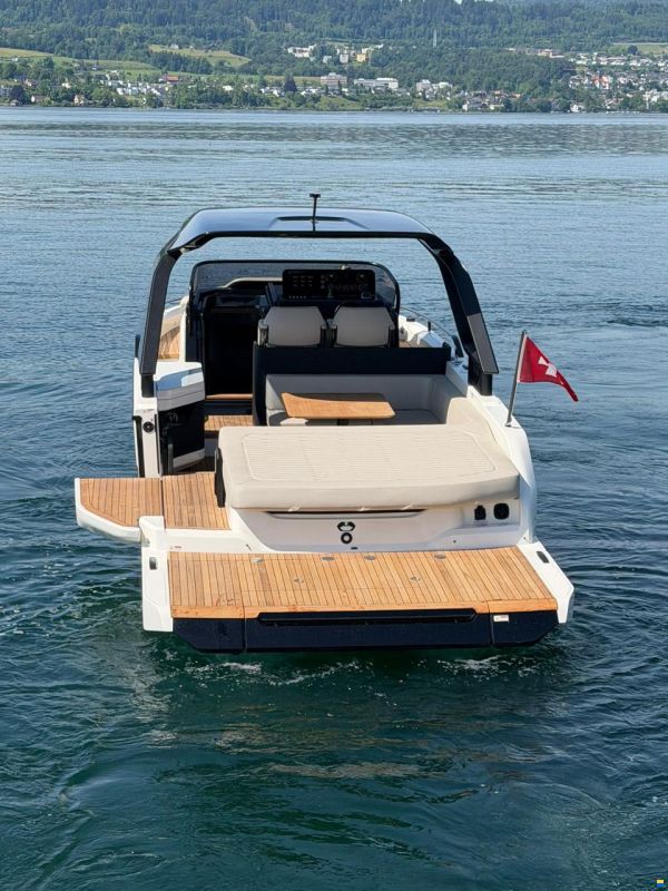Cranchi A32 Luxury Tender