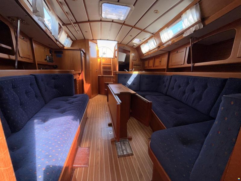 Arcona 38