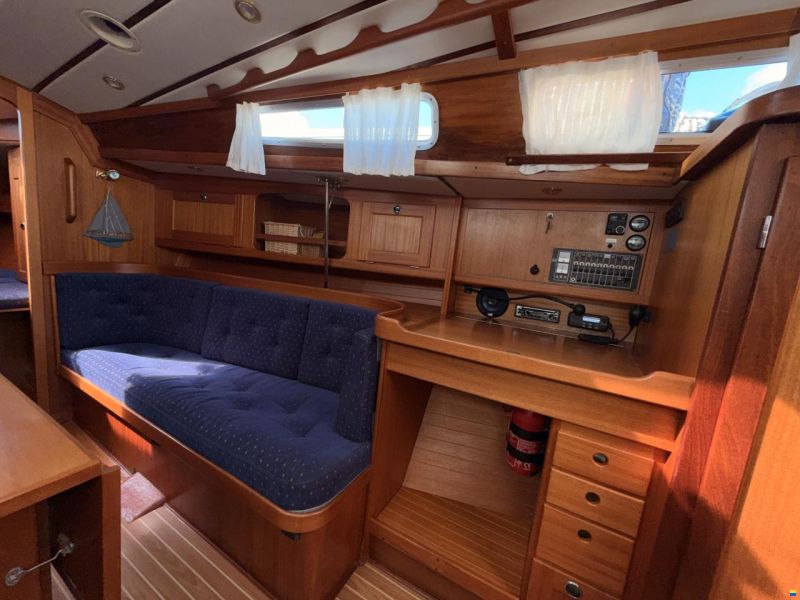 Arcona 38