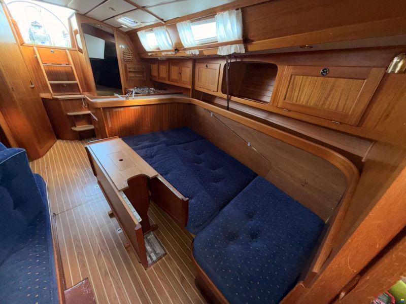 Arcona 38