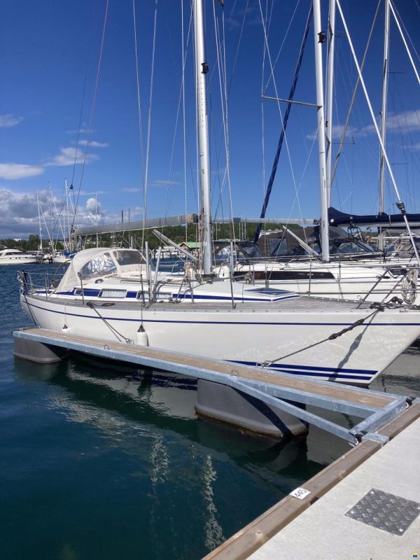 Arcona 38