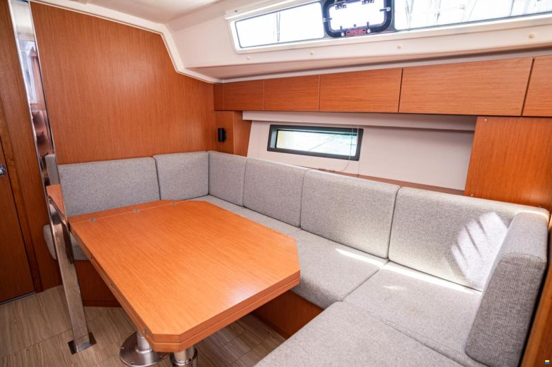 Bavaria C42