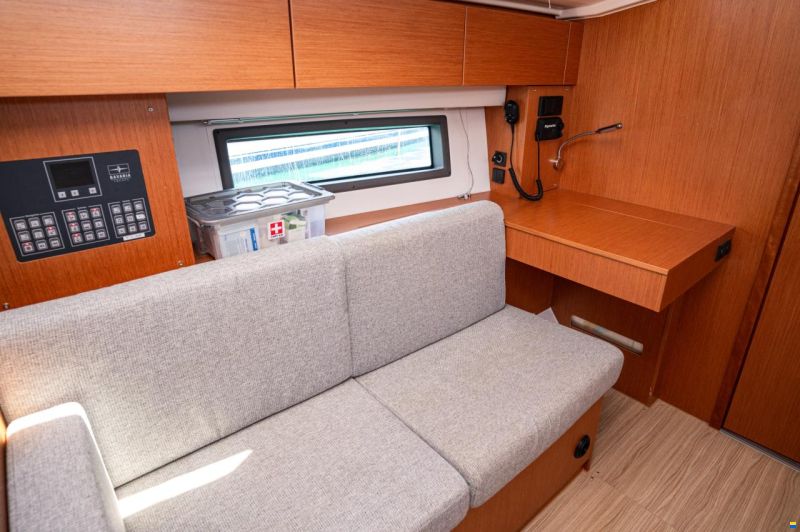 Bavaria C42