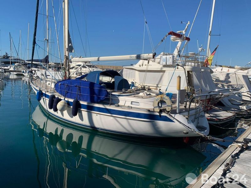 Hallberg-Rassy HR 42