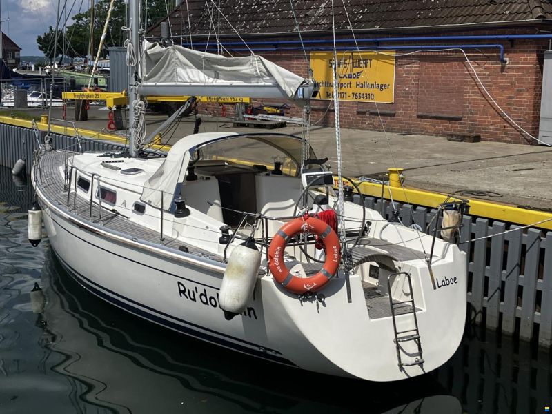 Hanse 371