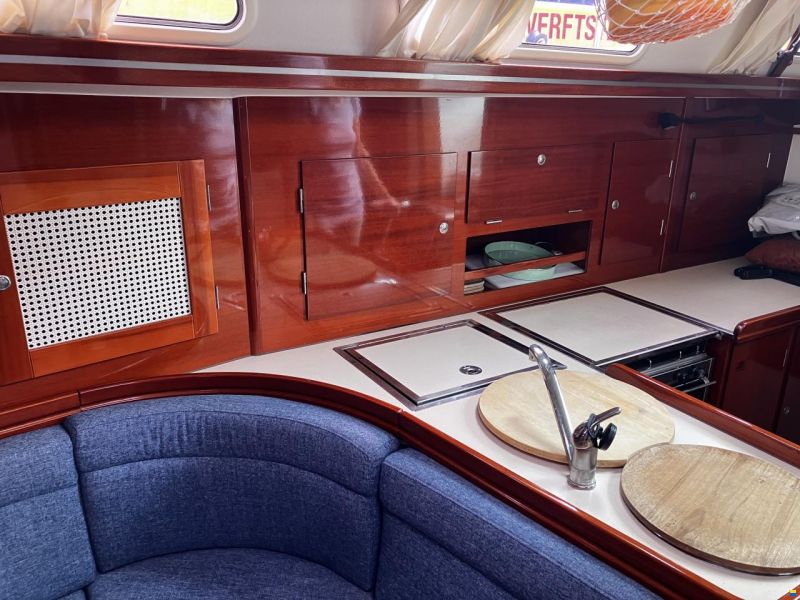 Hanse 371