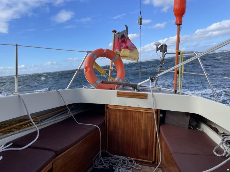 LM Boats 27